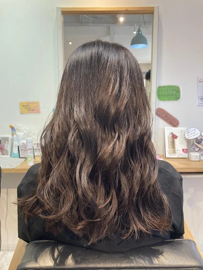 セミロング カラー 透明感カラー カット ヘアカラー トリートメント 【女性指名No.1】 西口直子のヘアスタイル