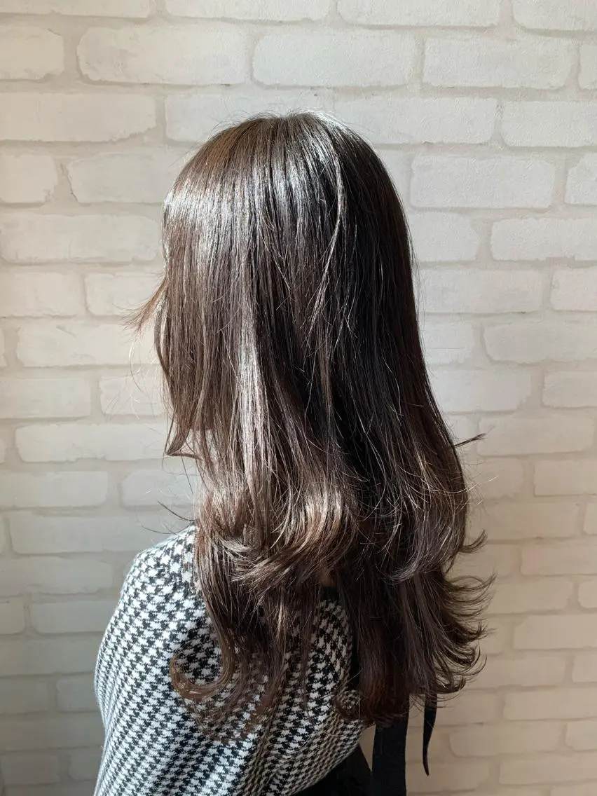 ロング ロング ウルフカット 秋葉 万柚子のヘアスタイル