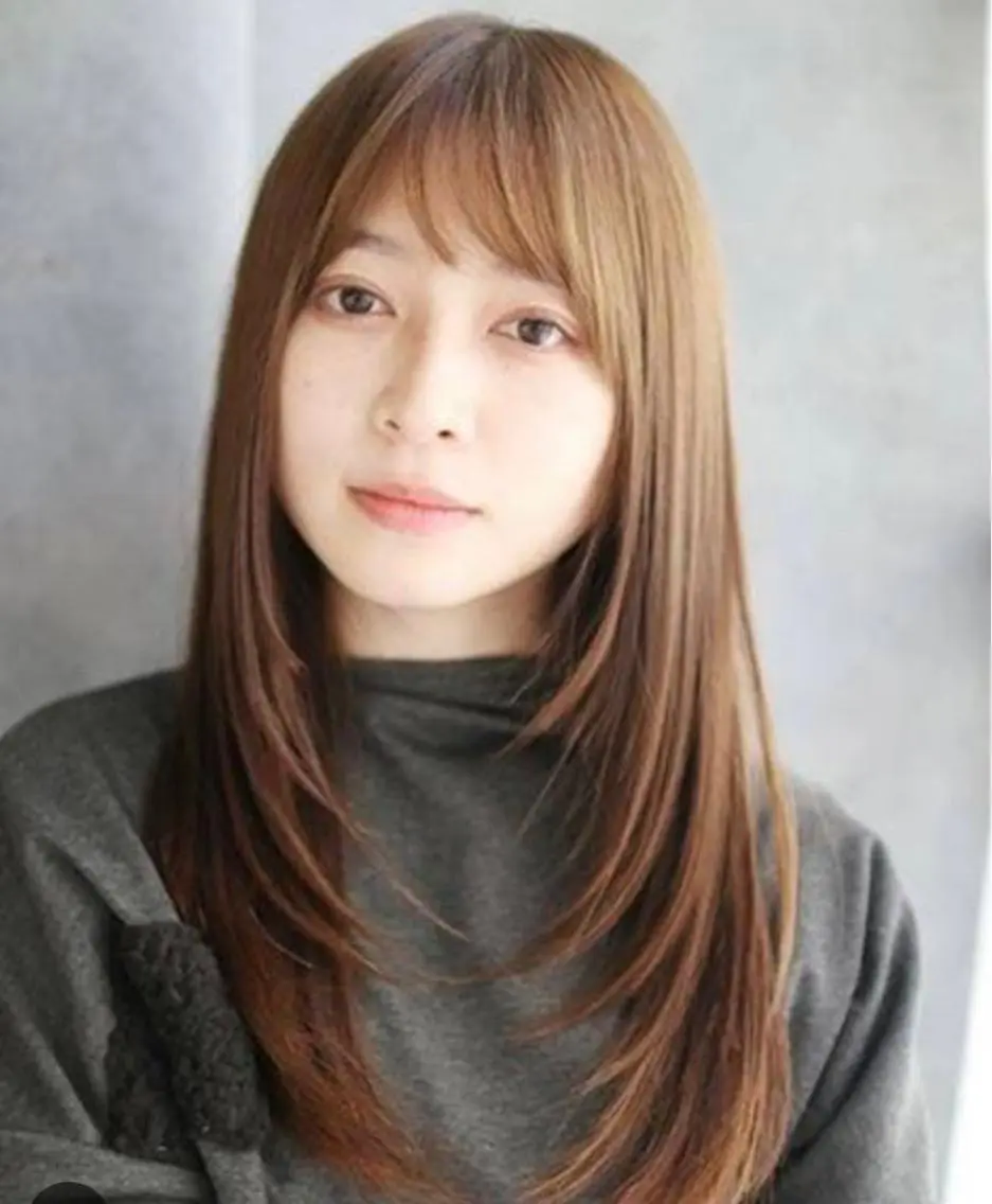 セミロング レイヤーカット 稲毛田 颯人のヘアスタイル
