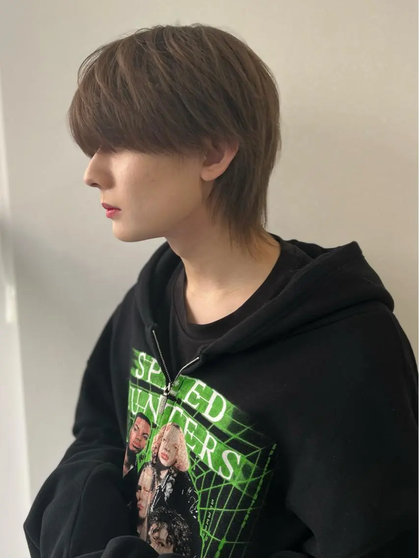 ショート くびれヘア ウルフカット カット 韓国ヘア レイヤーカットのヘアスタイル