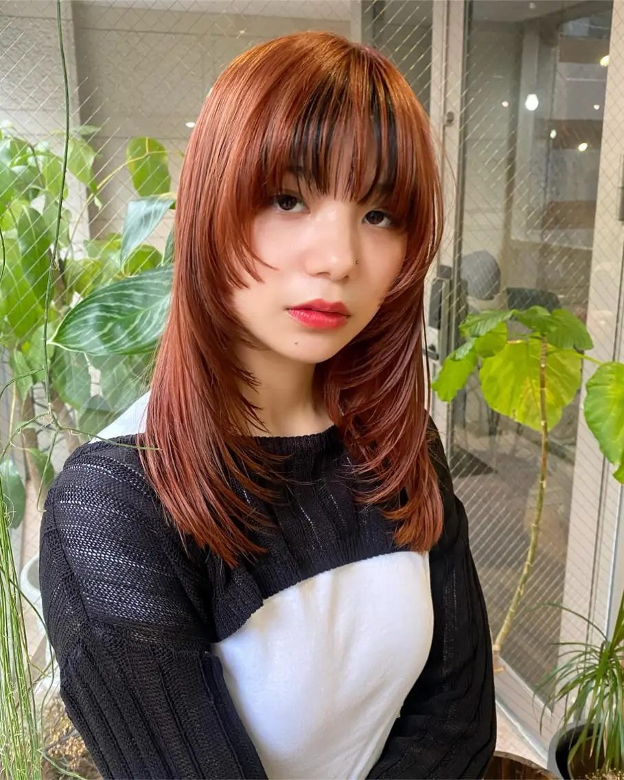 セミロング カラー ヘアアレンジ ベージュカラー オレンジ オレンジベージュ ウルフカット モデル募集中！ミカのヘアスタイル