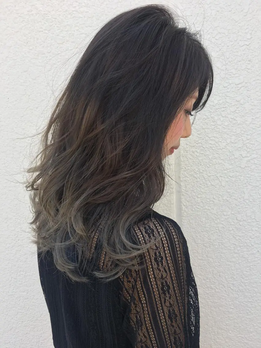 セミロング カラー boutique misakiのヘアスタイル