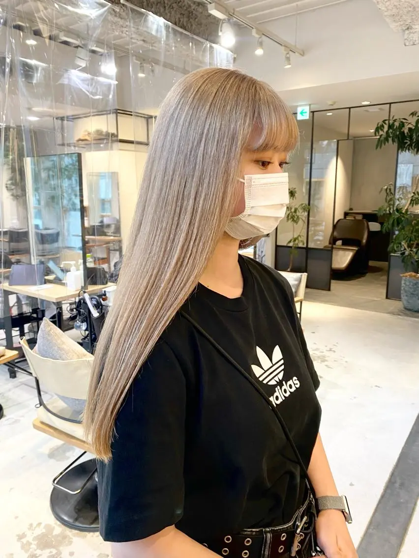 ロング カラー ブロンド ホワイトブロンド メンズ清潔感のプロ 💈メンズパーマ藤田のヘアスタイル