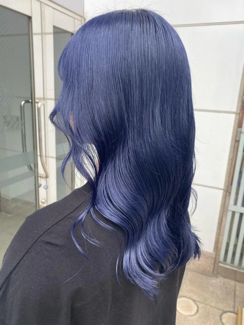セミロング カラー 黒髪 ブルーカラー ブルーブラック ヘアカラー 🫧富田 苑実🫧のヘアスタイル