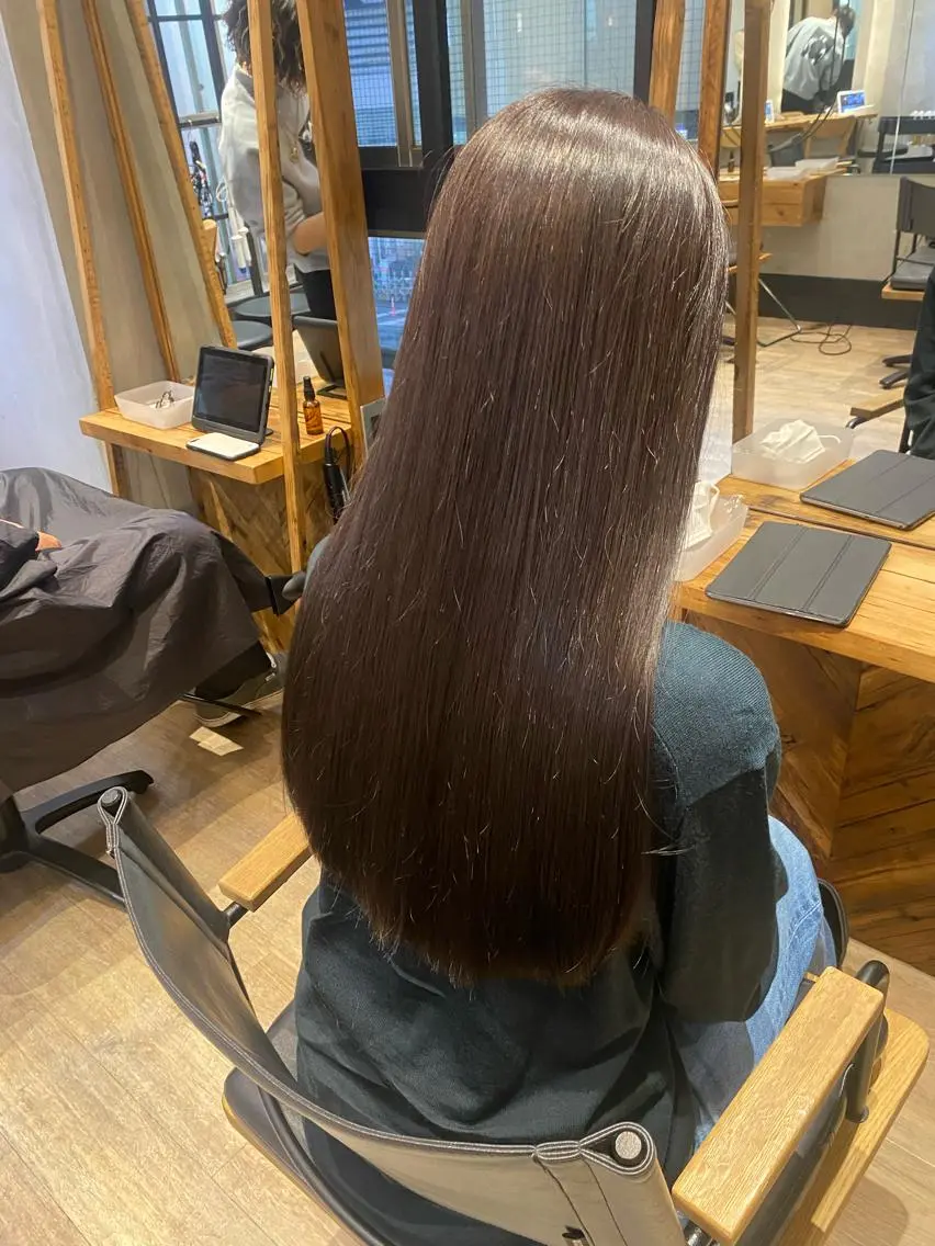 セミロング シアーブラウン 新宿/顔周りカット +レイヤー＝しずく♩のヘアスタイル