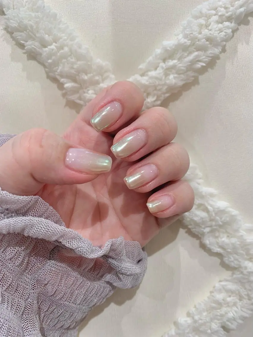 ネイル オーロラネイル グラデーション ハンドネイル nailist🍒 ヤマザキのネイルデザイン