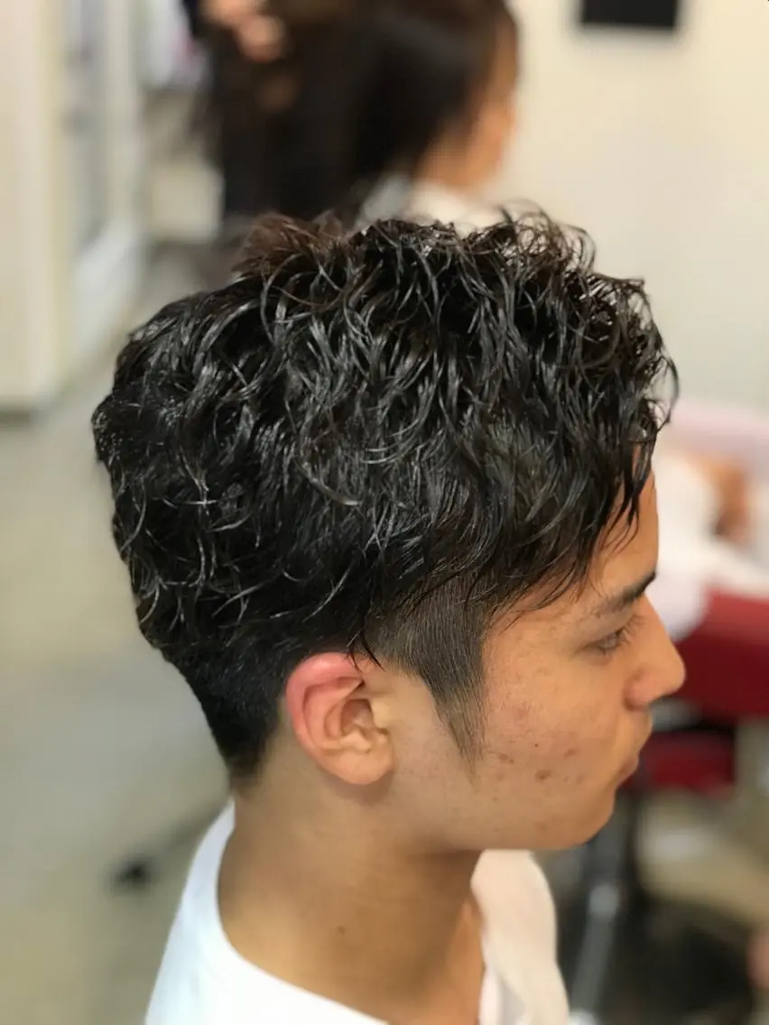 ショート パーマ メンズ カット パーマ トリートメント 渋谷宮益坂 omoのヘアスタイル