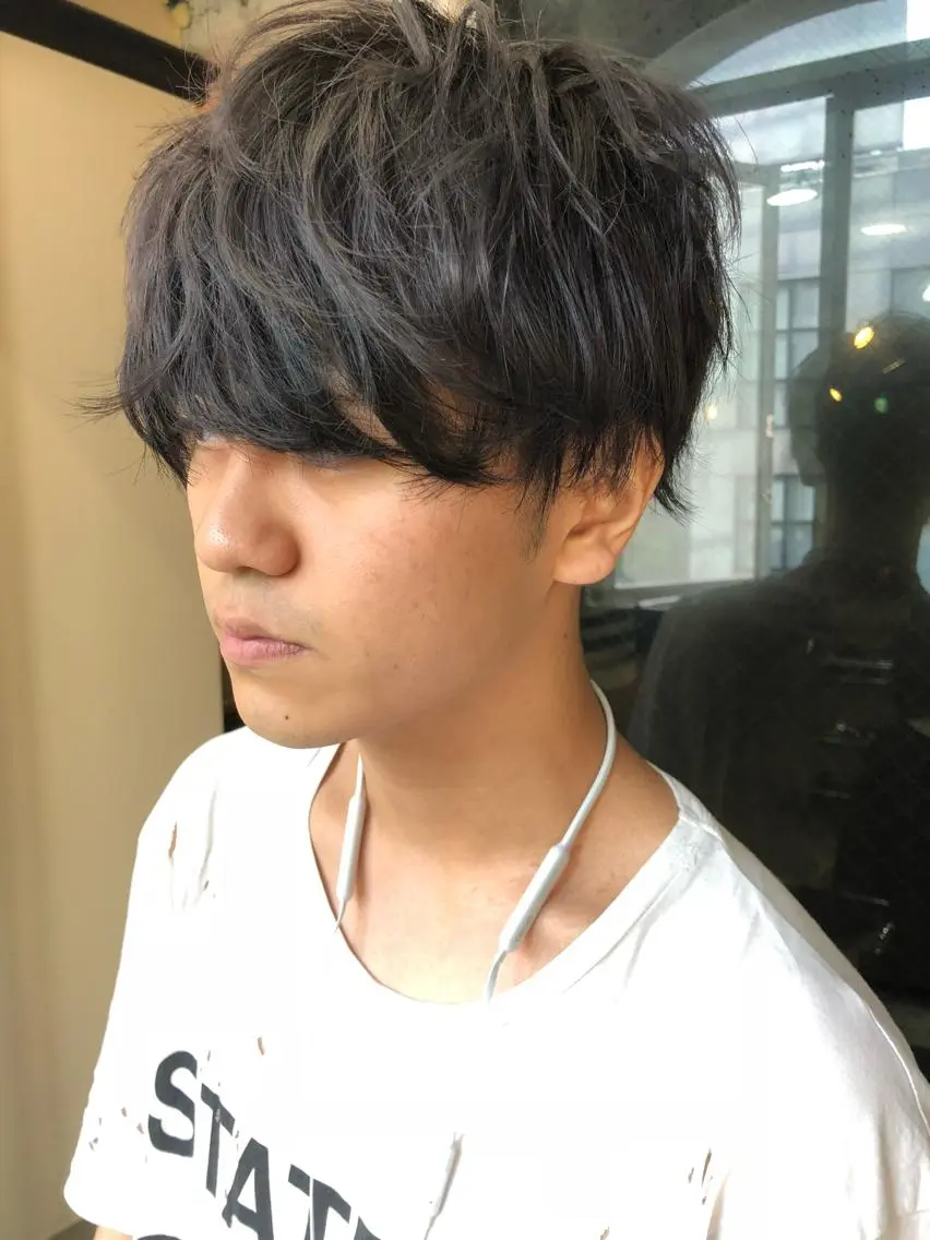 ショート カラー パーマ メンズ 透明感カラー グレージュ TOMO GEEKS代表のヘアスタイル