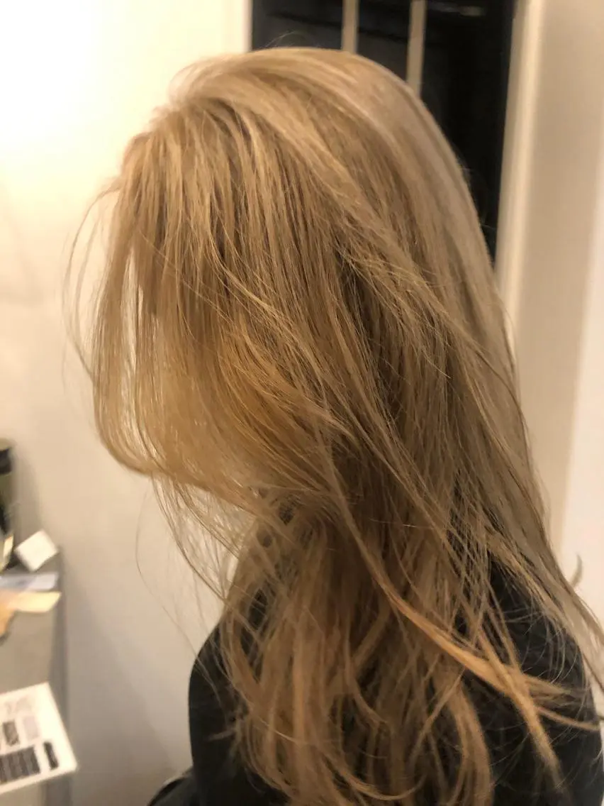 ロング カラー やまさきえりこ ニュアンスパーマのヘアスタイル