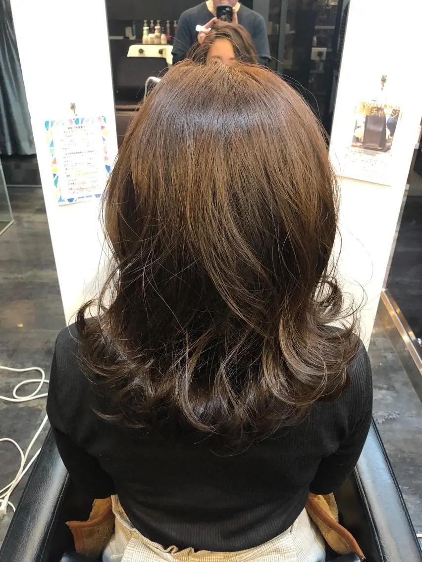 カラー ハイライトカラー & kuのヘアスタイル