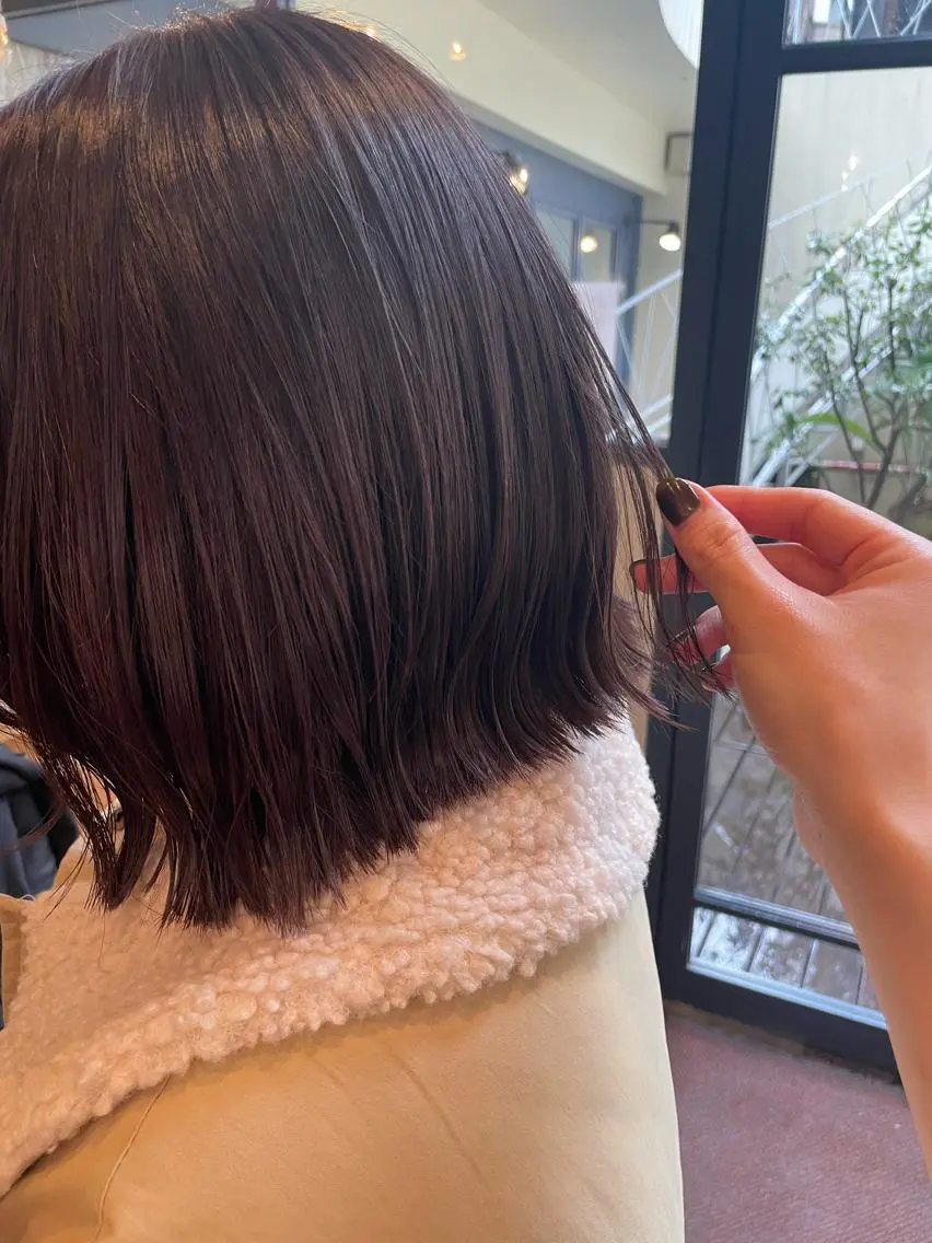 ミディアム カラー ヘアアレンジ ラベンダーカラー 抜け感ボブ×パーマ |kazaneのヘアスタイル