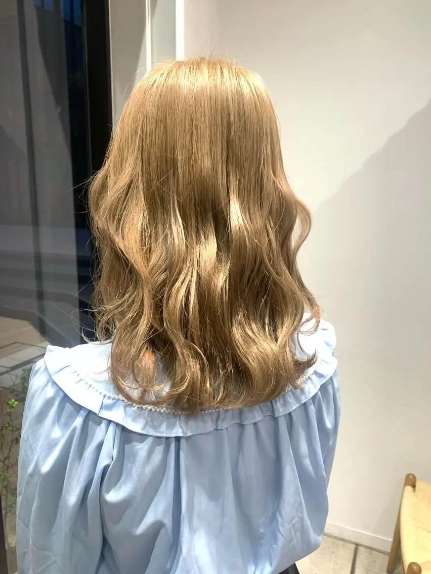 ミディアム カラー ヘアアレンジ ブリーチ カット ヘアカラー トリートメント yuka .のヘアスタイル