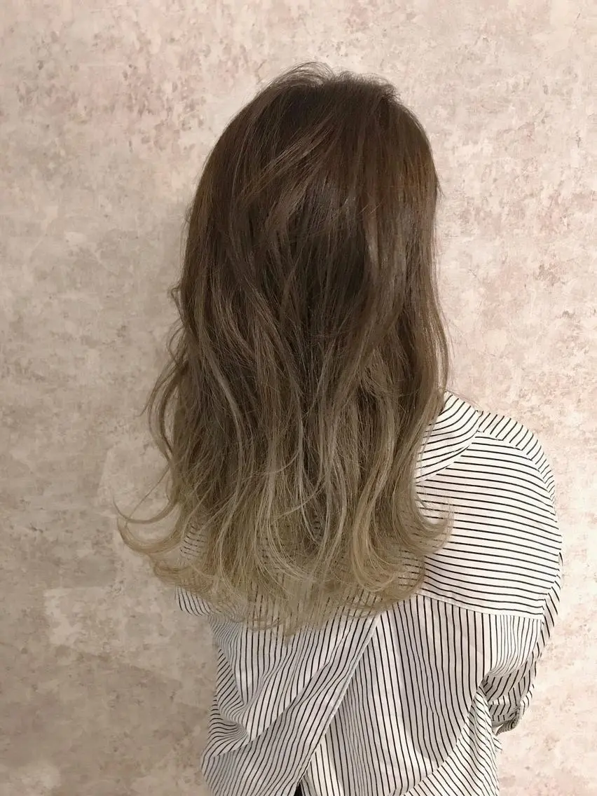 ミディアム カラー パーマ 小顔カット✨ 透明感カラー/村上のヘアスタイル