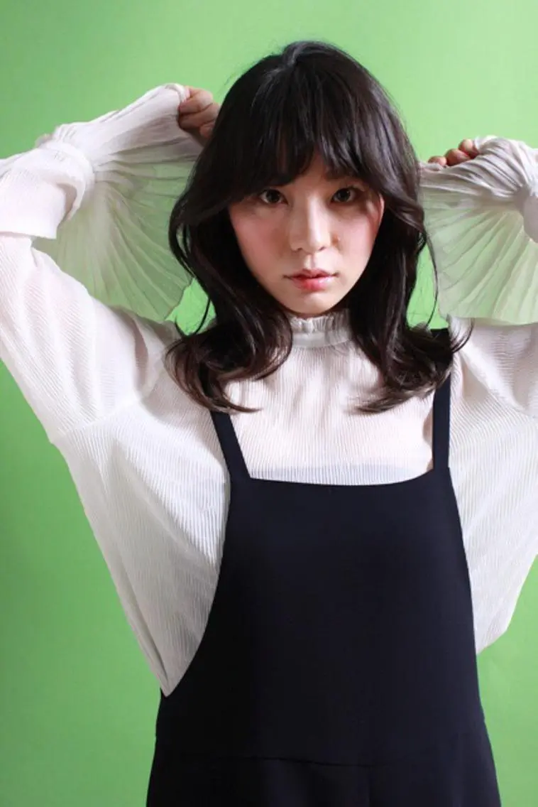 セミロング 菅野 恵のヘアスタイル
