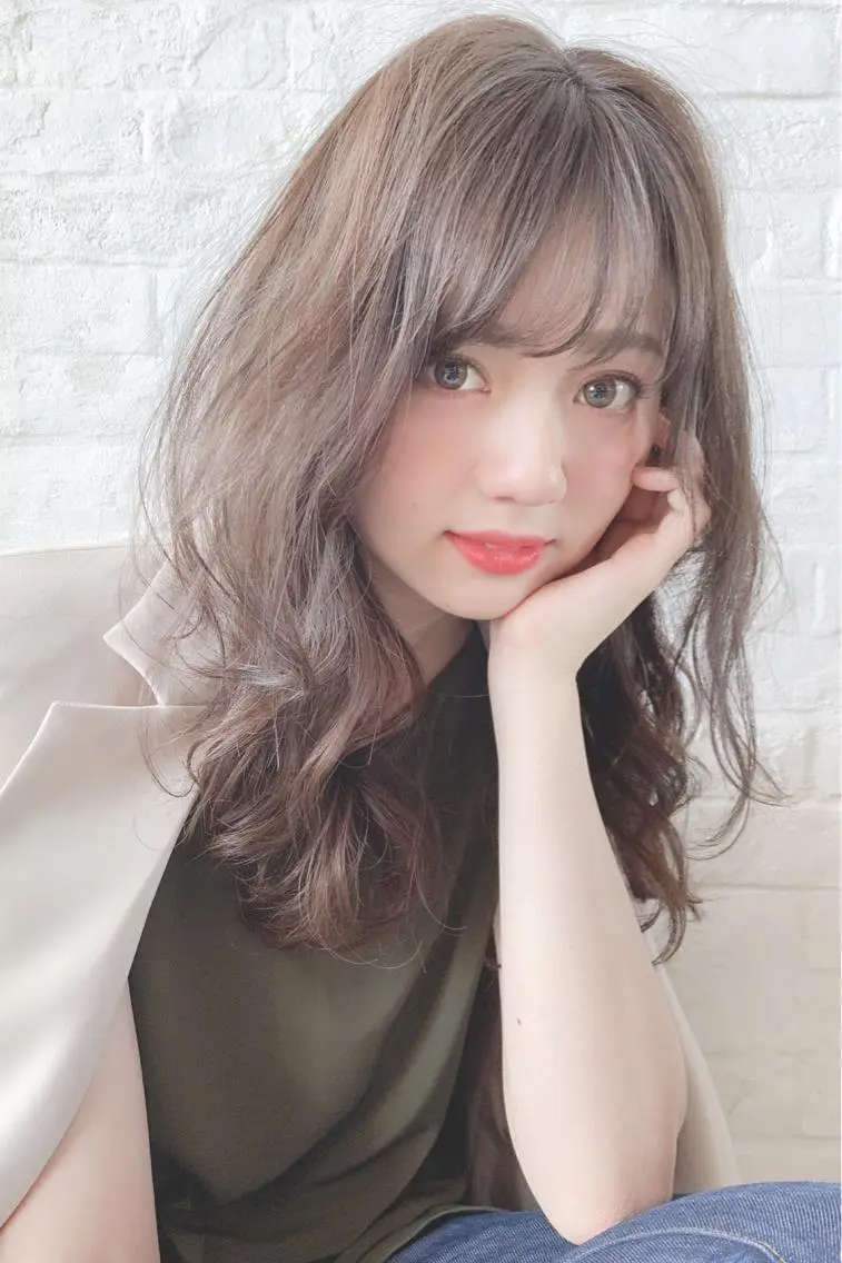 セミロング カラー アクアカラー イルミナカラー 髪質改善 トリートメント 上條 航平のヘアスタイル