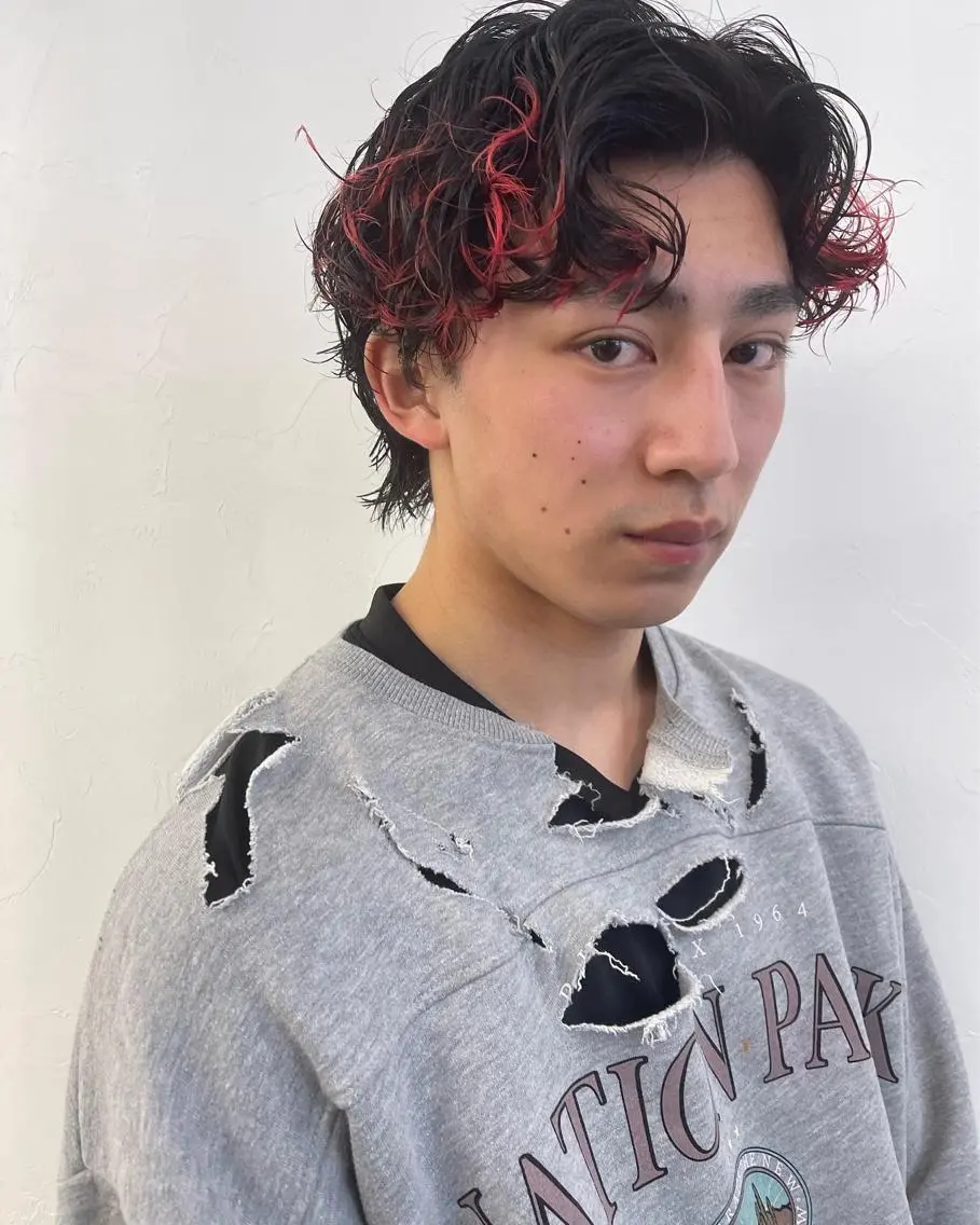 ショート カラー メンズ カット ヘアカラー パーマ 💓パーマ，💗 レイヤーカットのヘアスタイル
