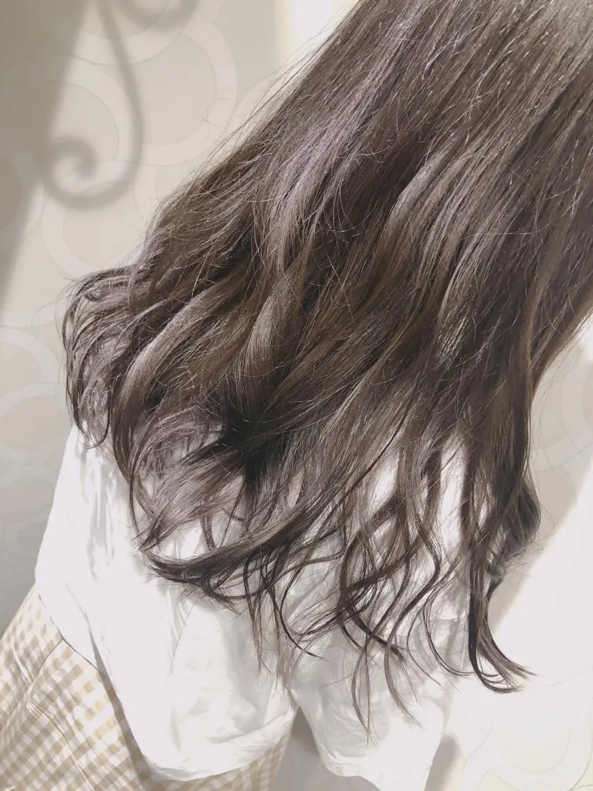 ロング カラー ベージュカラー 艶髪 ♡Tomiyaのヘアスタイル