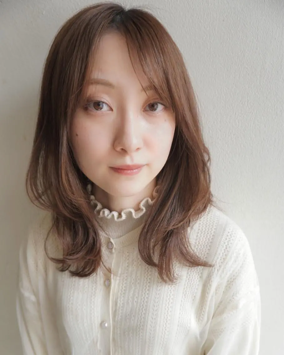 セミロング レイヤーカット 菅原リキヤ くびれレイヤーヘアのヘアスタイル