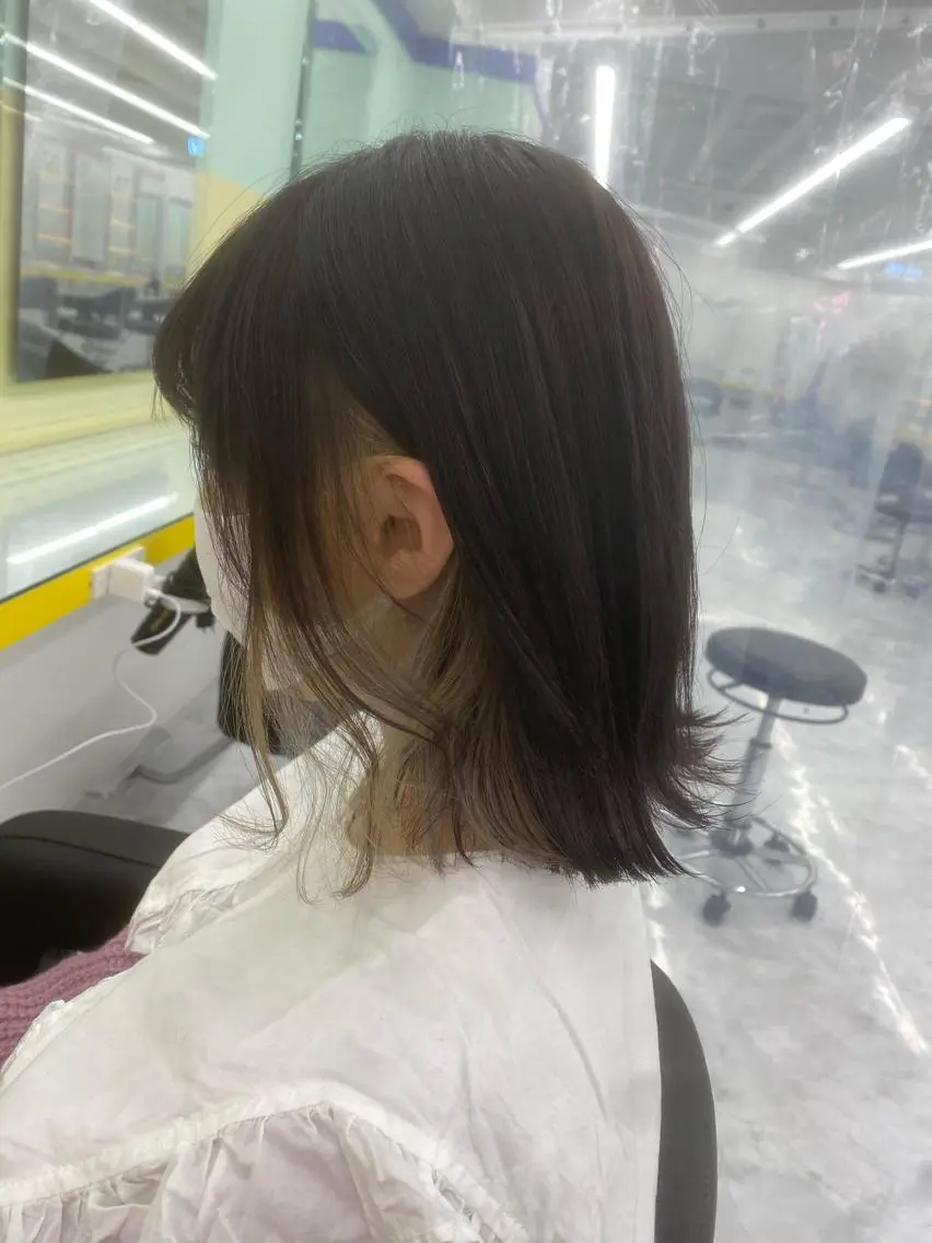 ショート カラー パーマ ヘアアレンジ ネイル マツエク・マツパ 韓国風ベージュ🤎 赤みなし🌿横浜🤎のヘアスタイル