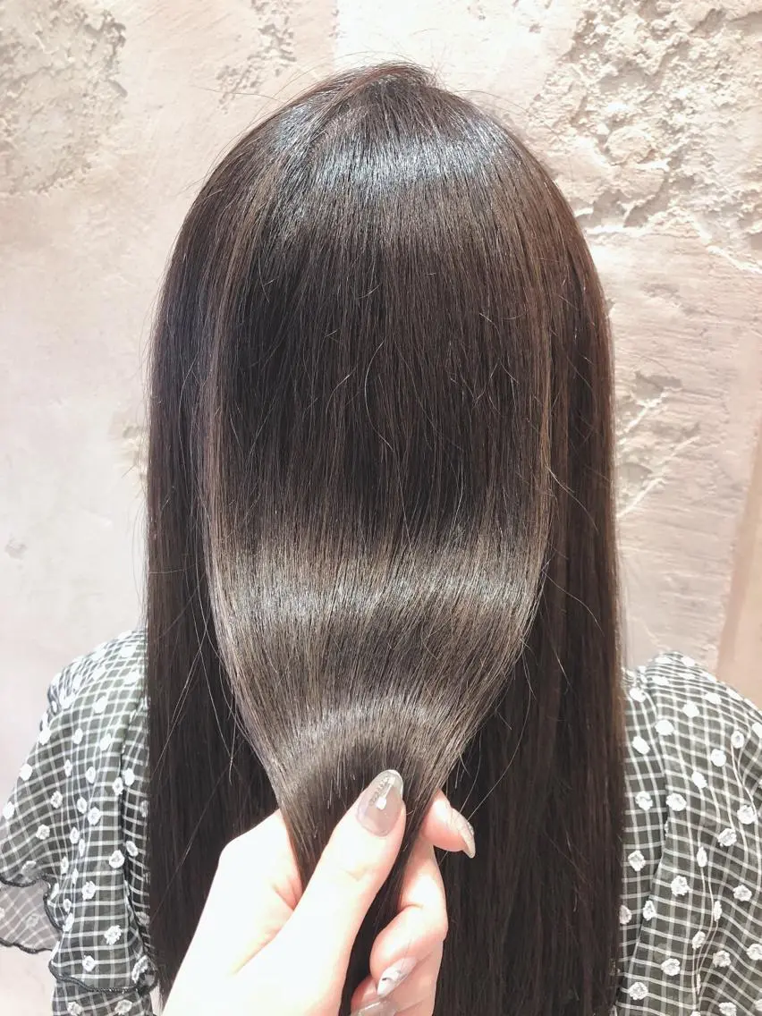 ミディアム カット ヘアカラー トリートメント 代表山口ひな 髪質改善のプロのヘアスタイル