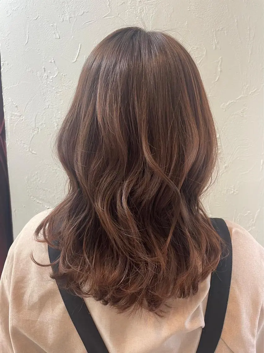 セミロング カラー 富澤あゆみ/髪質改善 /レイヤーカットのヘアスタイル