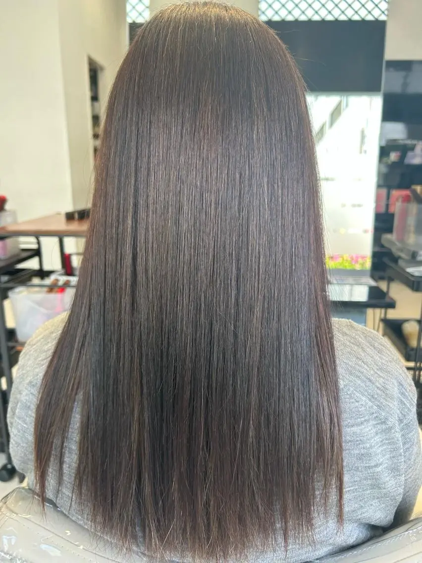 ロング 小島 萌のヘアスタイル
