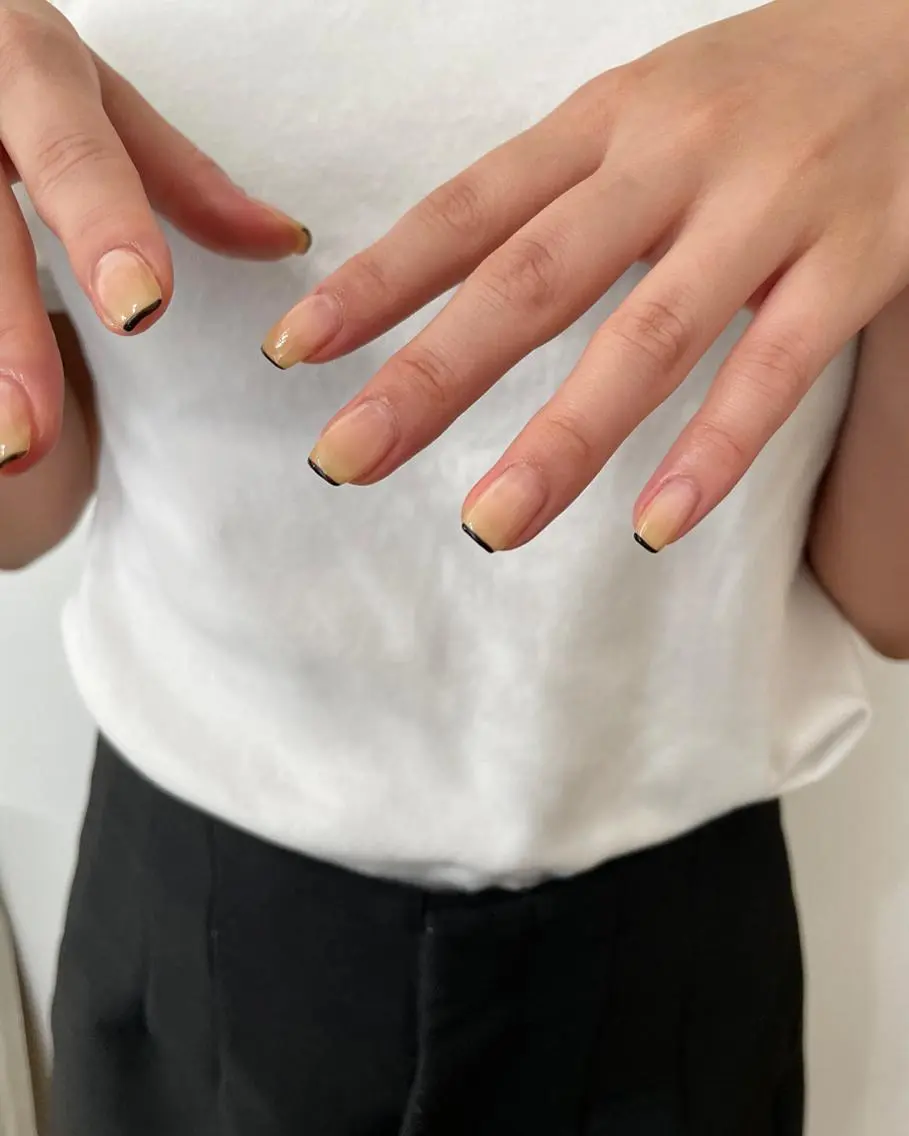 ネイル ハンドネイル フットネイル kiii.__ ✴︎*のネイルデザイン