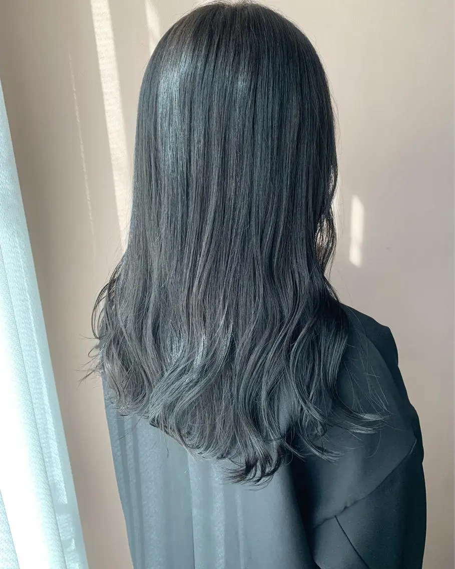 ロング カラー ブリーチ ブリーチなしカラー hubhair レイヤー/透明感のヘアスタイル