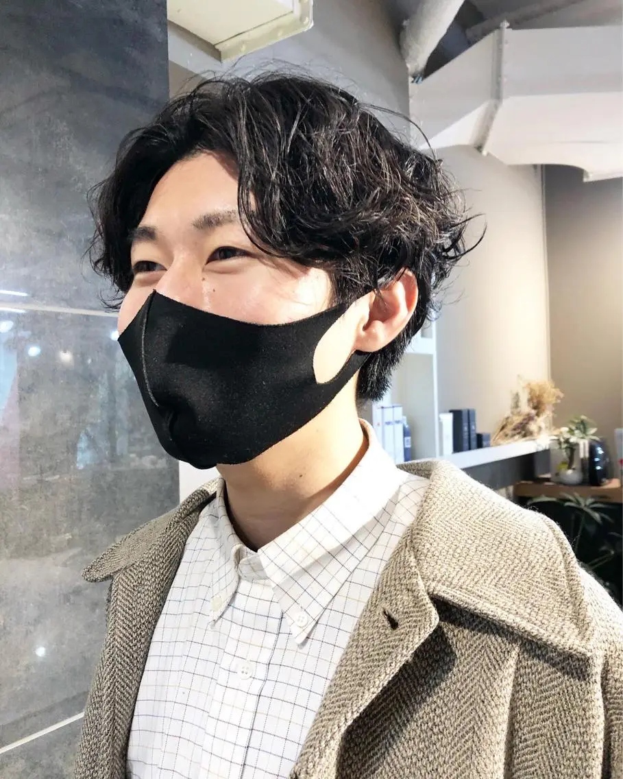 パーマ ヘアアレンジ メンズ センターパート メンズパーマ カット パーマ トリートメント ヘアセット メンズ特化✂️栗原 侑也のヘアスタイル