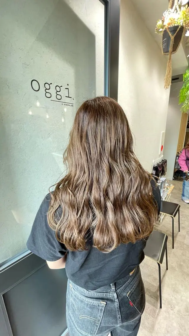 ロング 銀座：似合わせカラー オリーブ🫒アレンジのヘアスタイル