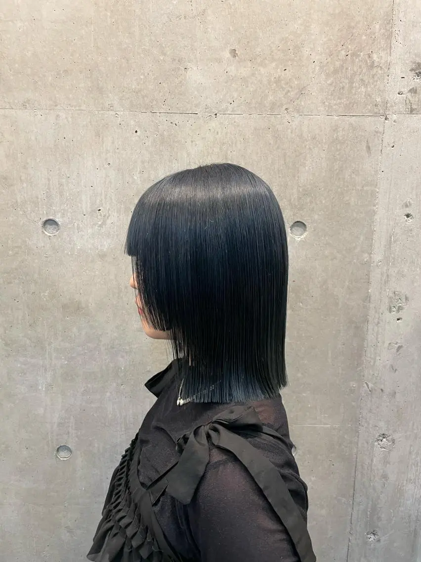 ミディアム カット ヘアカラー トリートメント ︎︎ yoshikiのヘアスタイル