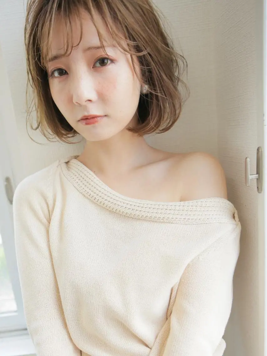 ショート カラー ショートボブ ボブ ショートヘア 外ハネヘア ツバサ 髪質改善のヘアスタイル