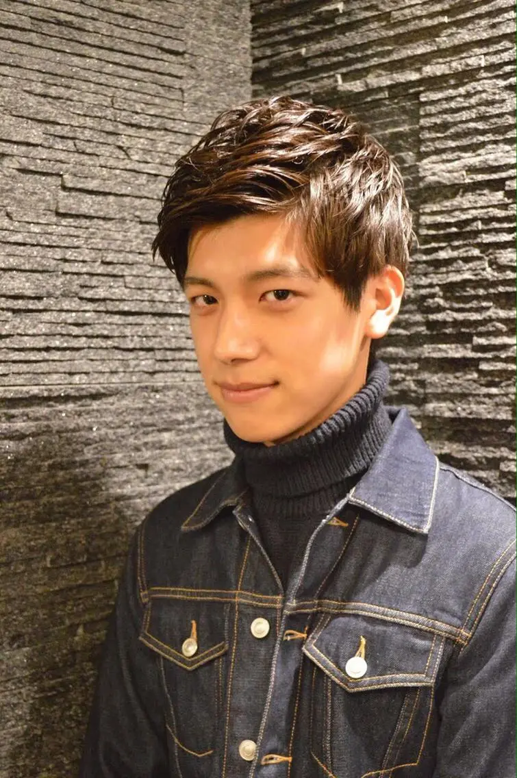 ミディアム 佐藤 康太のヘアスタイル