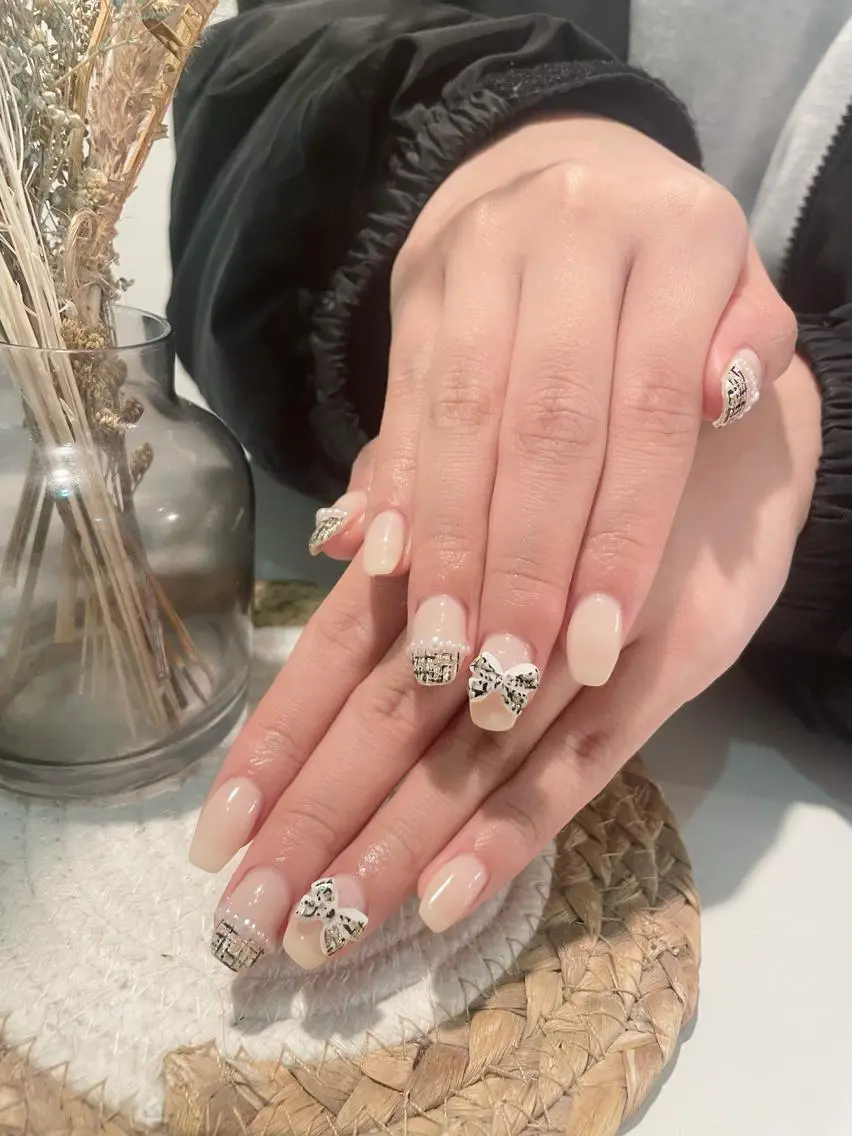 ネイル ツイードネイル ワンホンネイル D.d Nail Moeのネイルデザイン
