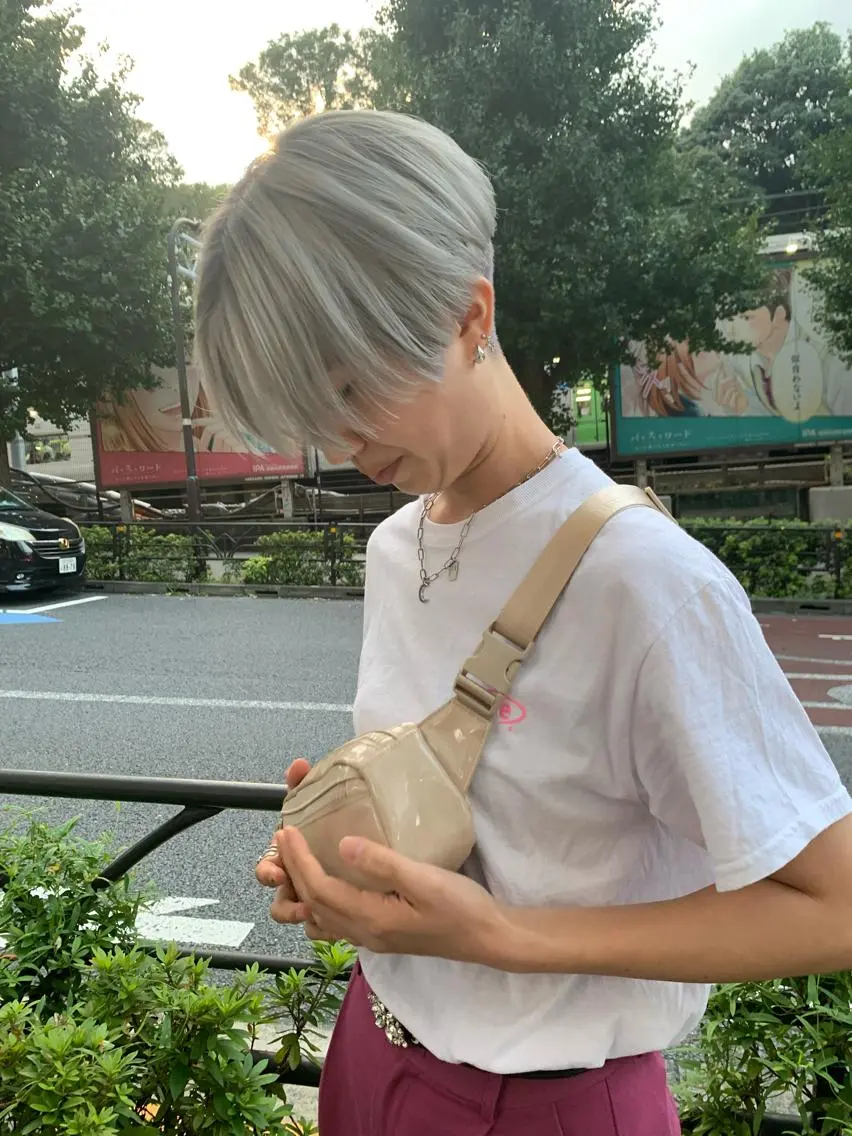 ショート ヘアカラー miu （ミユ）のヘアスタイル