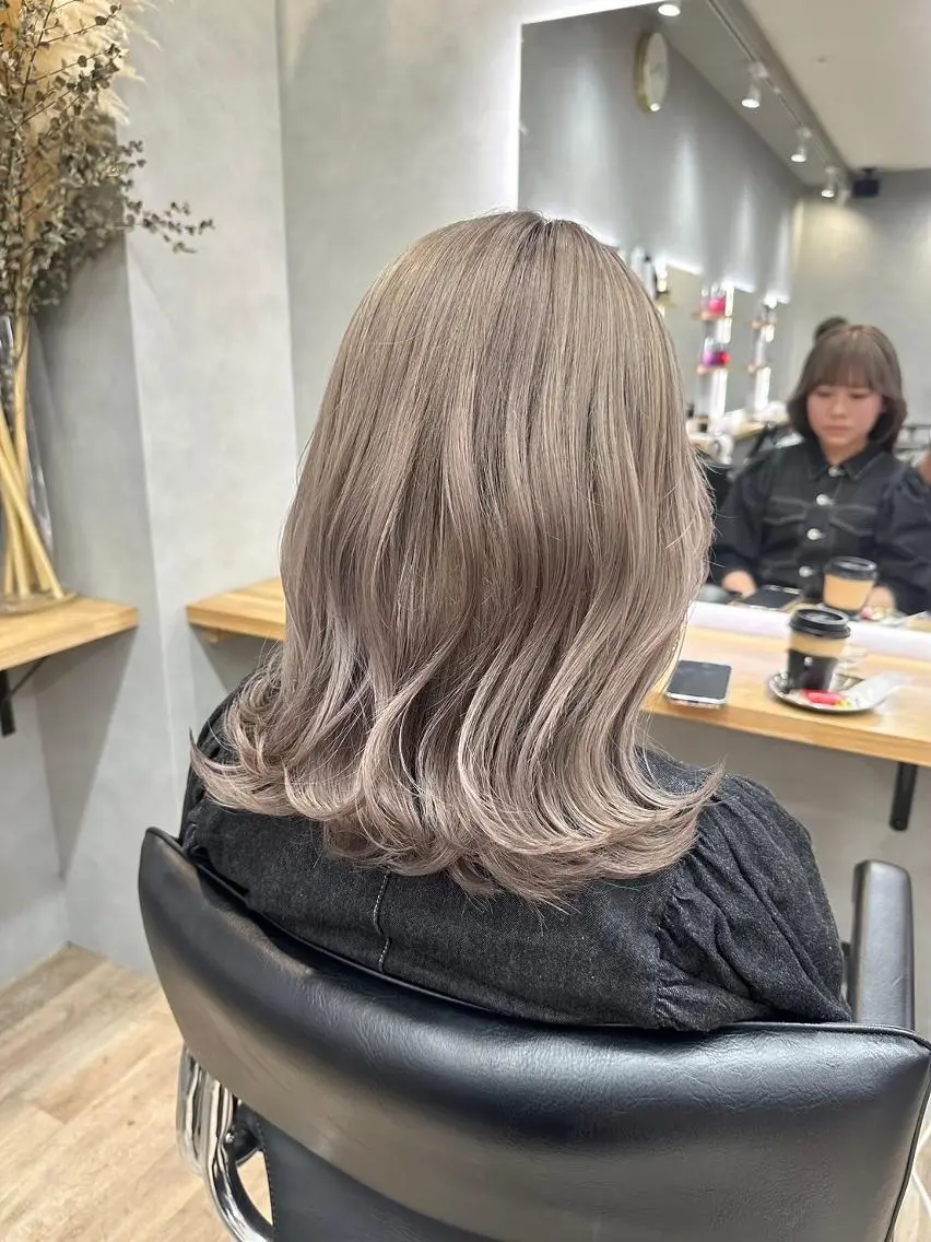 カラー ⭐️NOAHLレイヤ ー・カラー特化⭐️のヘアスタイル