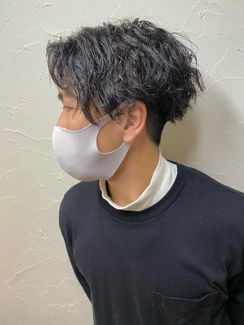 ショート パーマ 外国人風カラー ハイライト 学生 トリートメント カット パーマ ヘッドスパ 髪質改善/レイヤー ストウシンゴのヘアスタイル