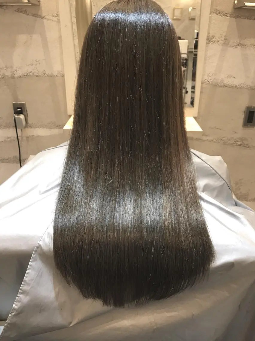 セミロング カラー イルミナカラー トリートメント 髪質改善・艶髪特化 木村侑平のヘアスタイル