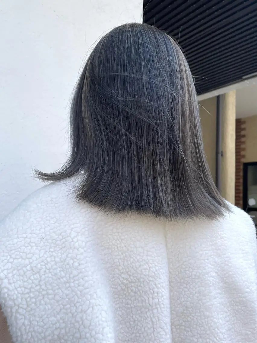 ミディアム カラー ヘアカラー KYOKA .のヘアスタイル