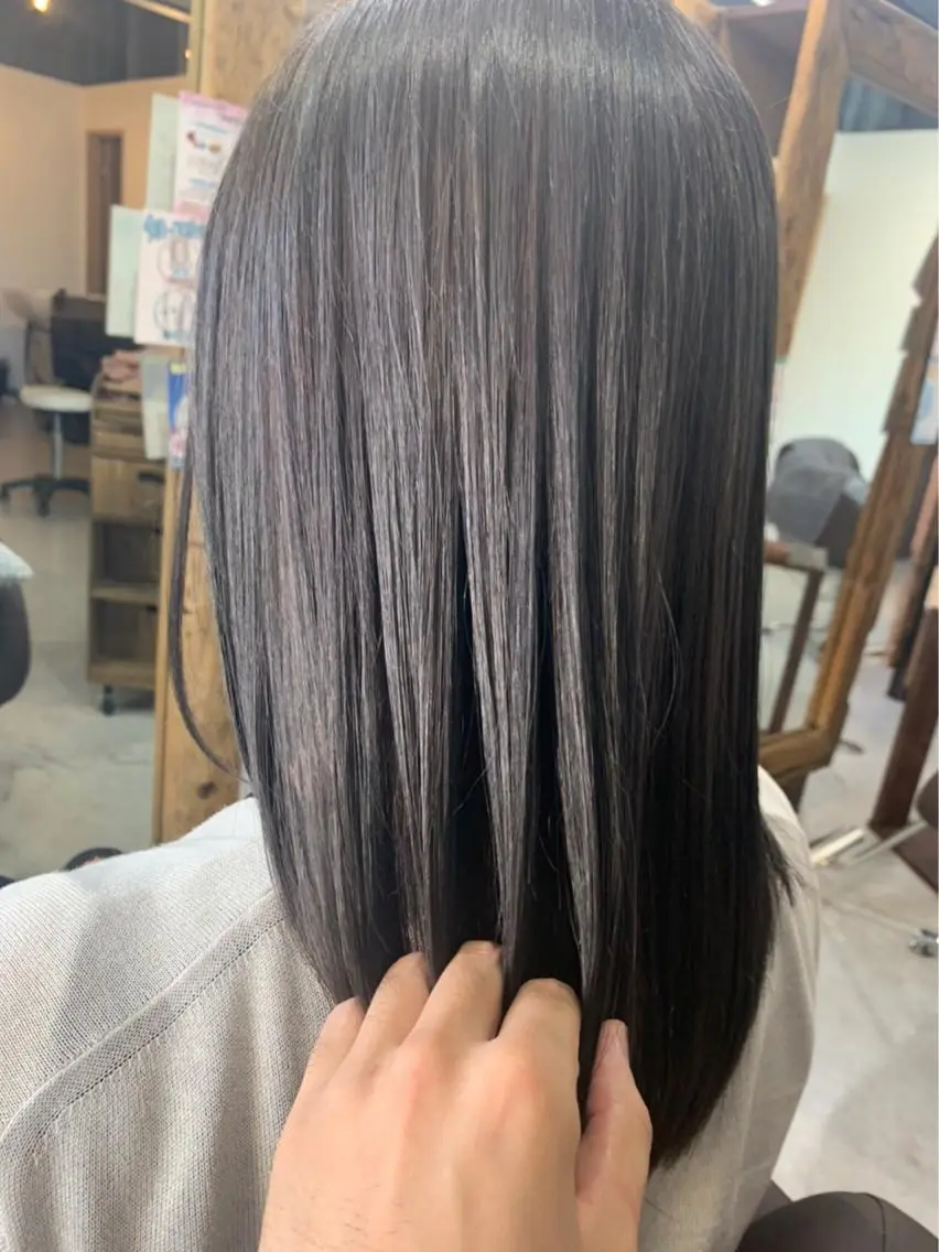 セミロング アッシュ アッシュグレー hair salon Mareのヘアスタイル