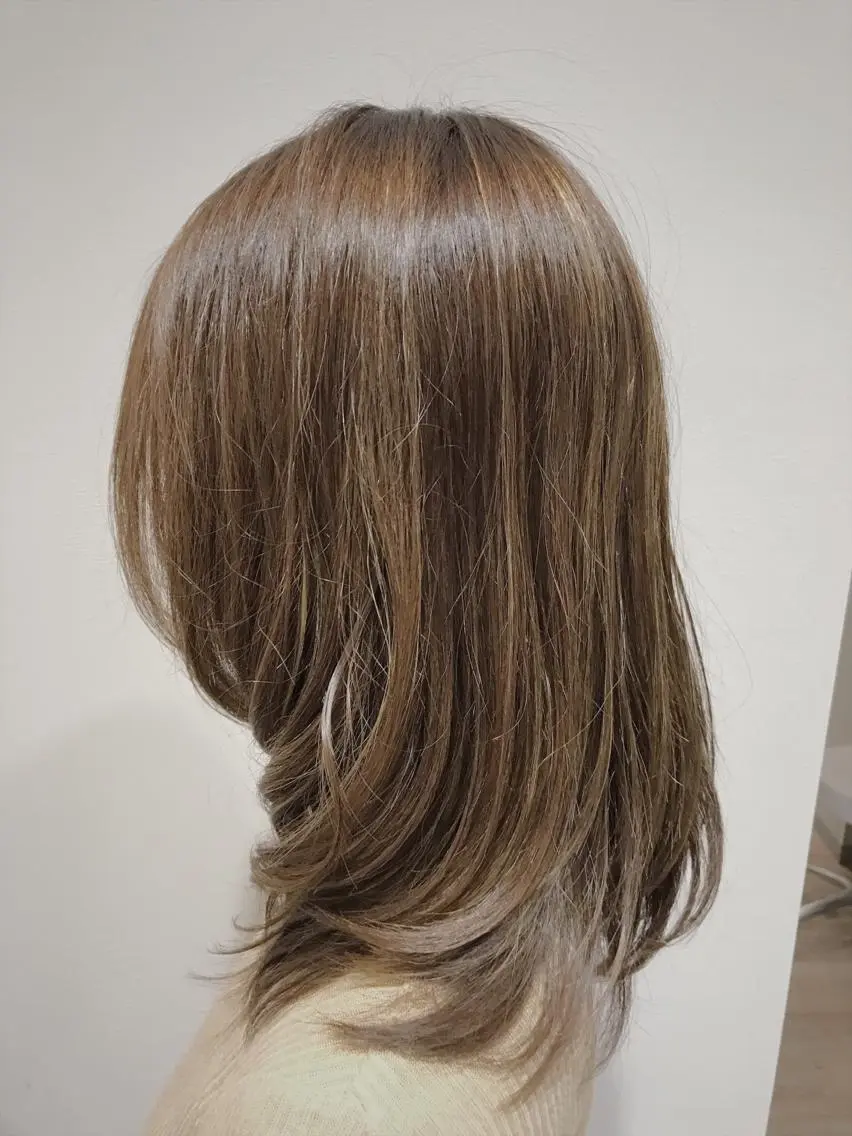 ミディアム カラー ハイライトカラー ハイライト 藤井 健のヘアスタイル