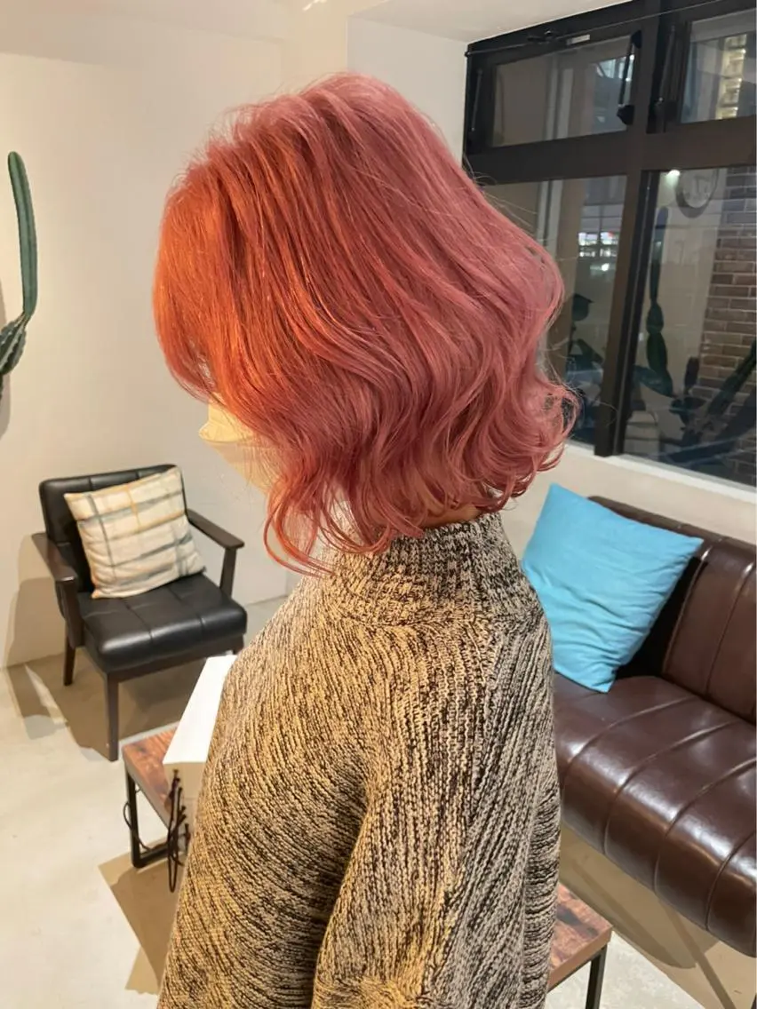 カラー オレンジ オレンジピンク ピンクカラー 木村 朱里のヘアスタイル