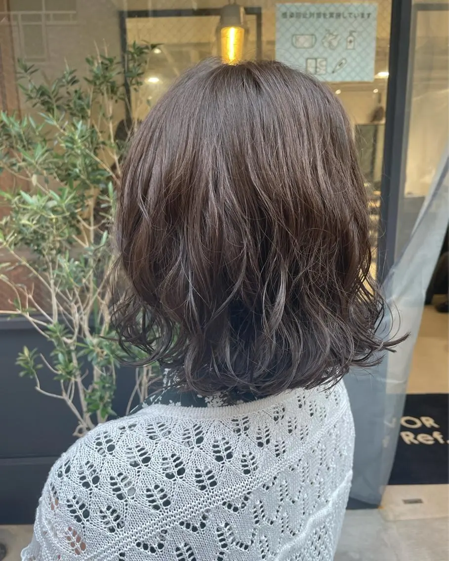 ミディアム 暖色カラー🍊 ボブ🌿顔周りcutのヘアスタイル
