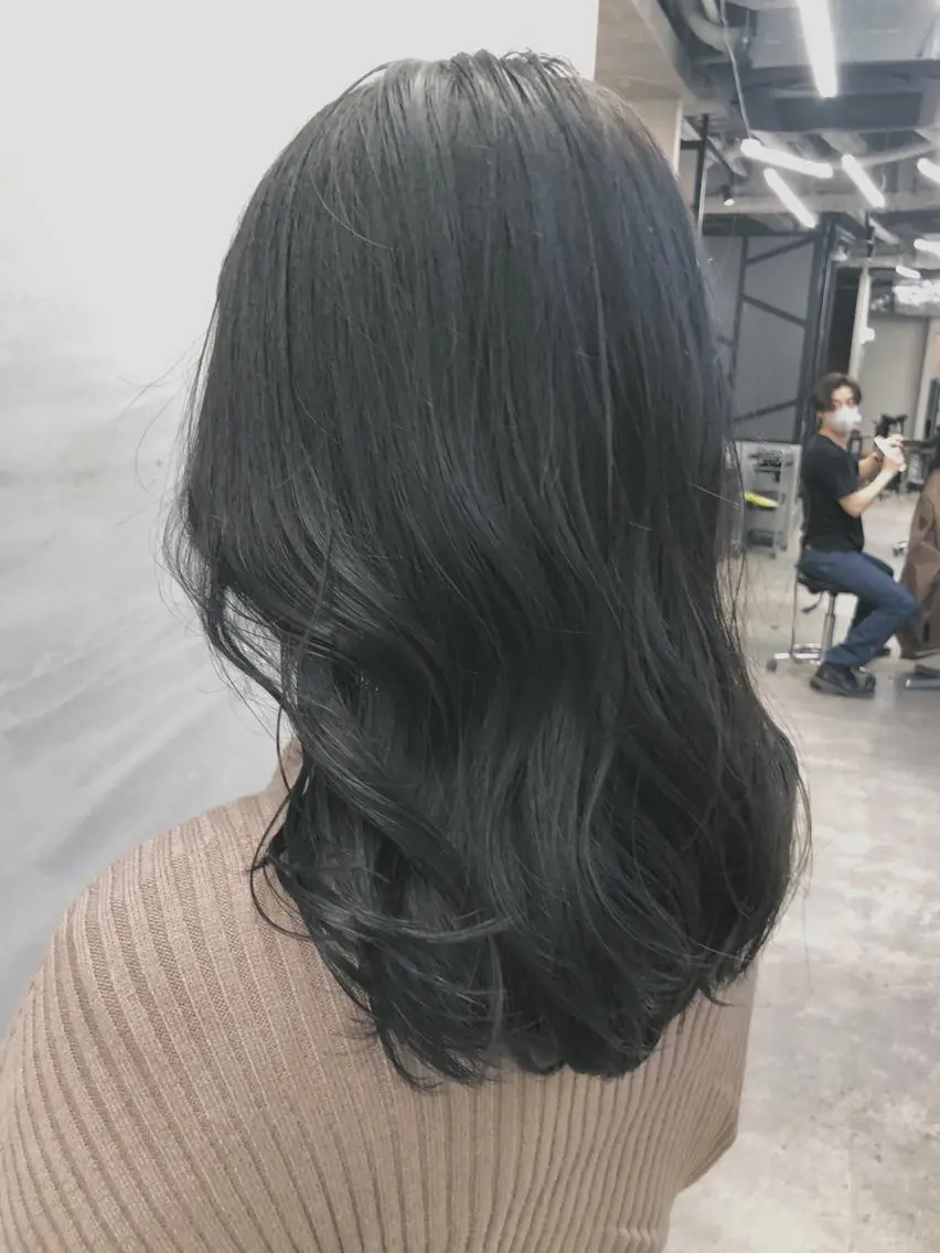 セミロング カラー 半個室サロン／韓国 ヘア‎Amiのヘアスタイル