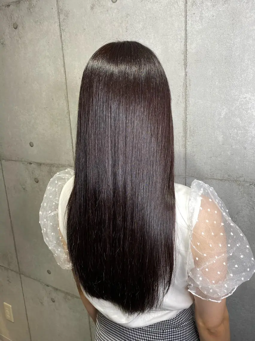 ロング newi WASHIOのヘアスタイル