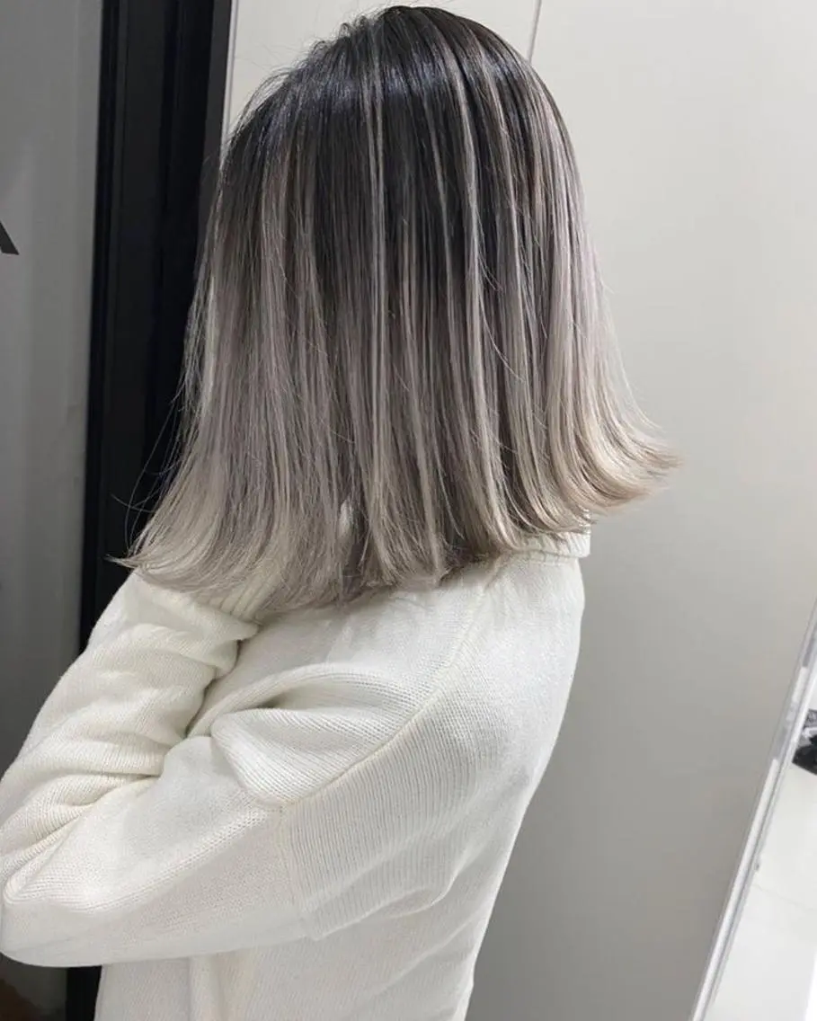 ミディアム カラー ヘアアレンジ バレイヤージュ ブリーチ ハイライトカラー ハイライト レイヤーカット 🇺🇸龍ヶ崎ブリ ーチカラー🌴政野のヘアスタイル