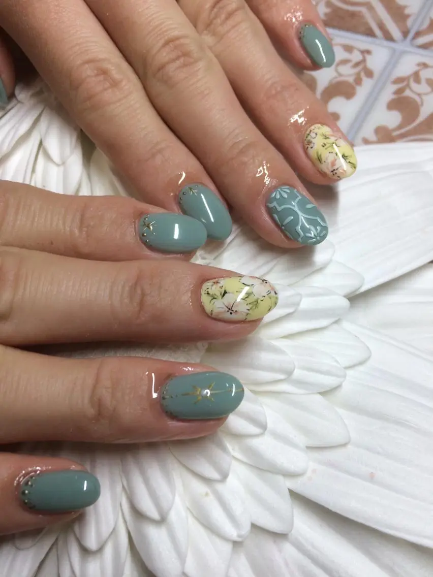 ネイル アートネイル ハンドネイル Nailsalon E's cafeのネイルデザイン