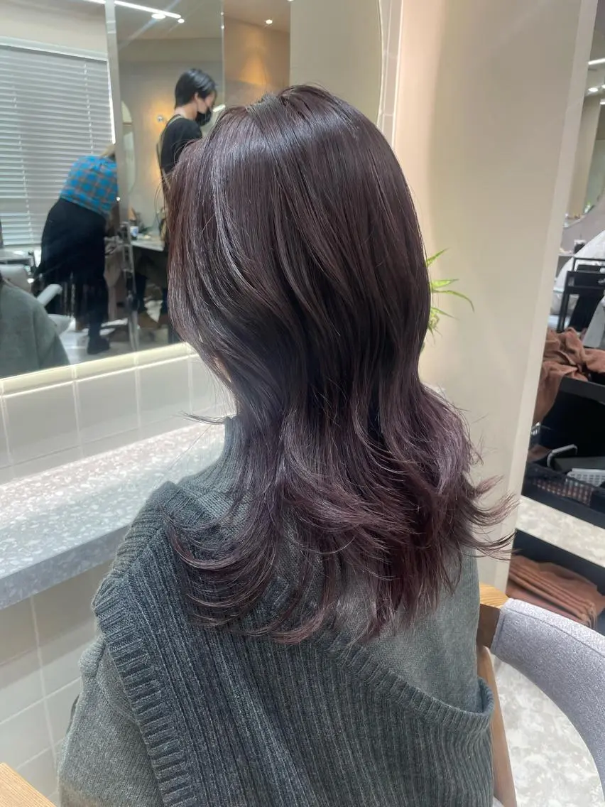 ミディアム ピンクラベンダー YUKI / レイヤーカット🤍のヘアスタイル