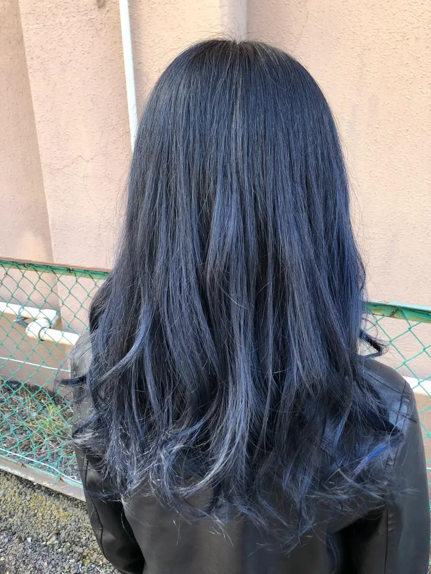 カラー 最高級エクステ /羽エクステ白石宇由のヘアスタイル