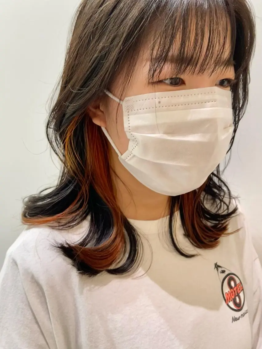 ミディアム カラー イヤリングカラー インナーカラー オレンジ 田中 あやなのヘアスタイル